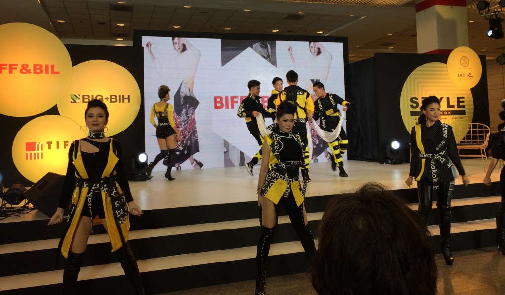 Above: Thai dancers entertained delegates.