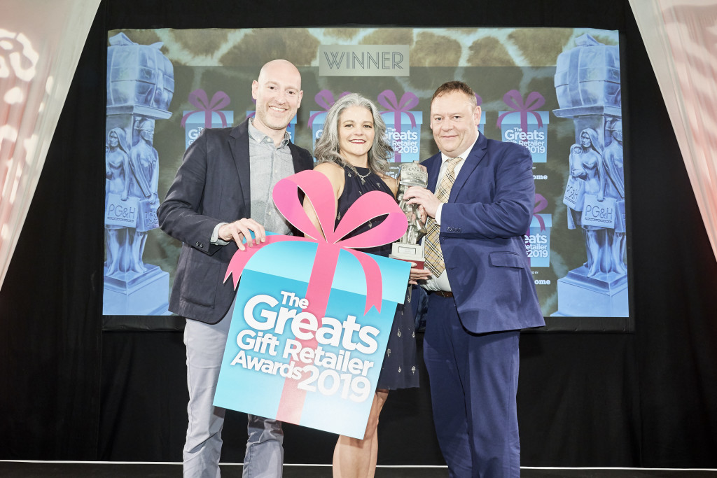 Above: Jo Williams, owner of Joco Interiors, received the Midlands & Wales Greats trophy from Simon Anslow, exhibition organiser, Christmas & Gift, category sponsors.