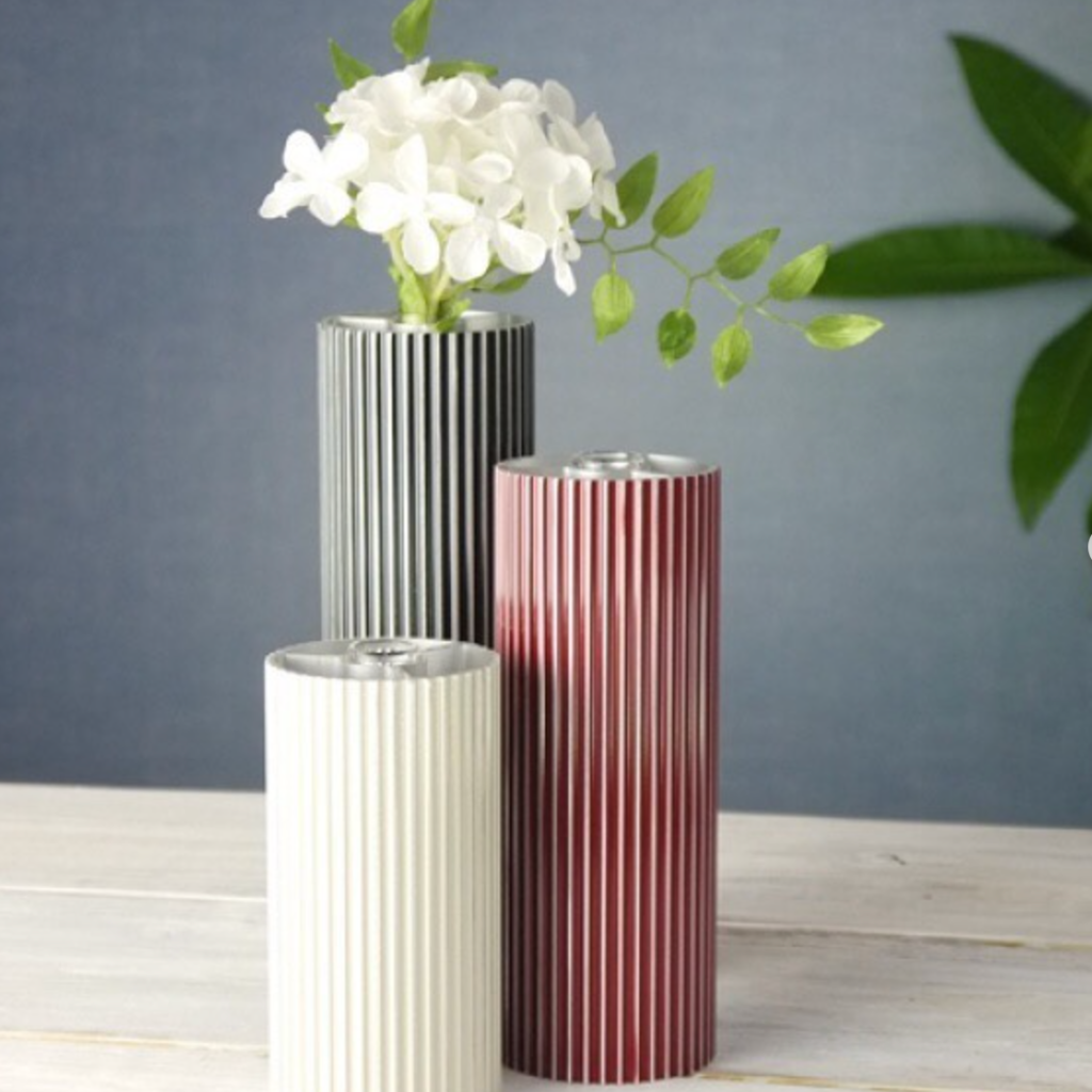 Above: JETRO will be among the organisation’s making their debut at Top Drawer On Demand. Shown are the Kishu Plus Shima flower vases.