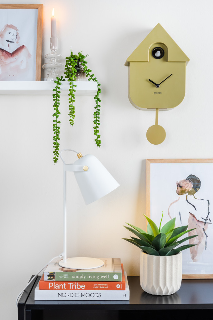 Above: Indoor planters are among Present Time’s top sellers.