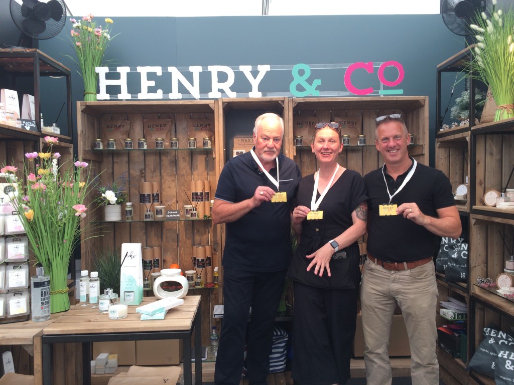 Above: Team Henry & Co.  From left to right: Bob Harper, Jo Stubbs and Steve Powell.