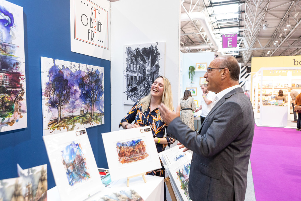Above: Prior to his address, Theo met up with the #SBS exhibitors, and is shown with Kate O’Brien, founder of Kate O’Brien Art.