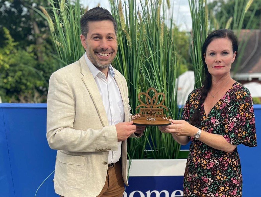 Above: In 2022, Cardology’s David Falkner was presented with The Gift of the Year’s People’s Choice award by Sarah Ward, ceo of The Giftware Association. The presentation took place at last year’s Home & Gift show in Harrogate.