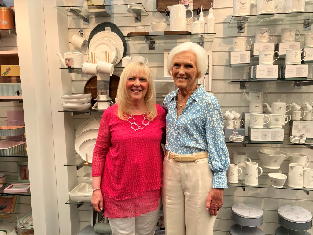 Above: Dame Mary Berry is shown with GiftsandHome.net’s editor Sue Marks.